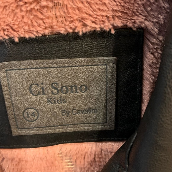 Faux leather fleece lined - Picture 6 of 7